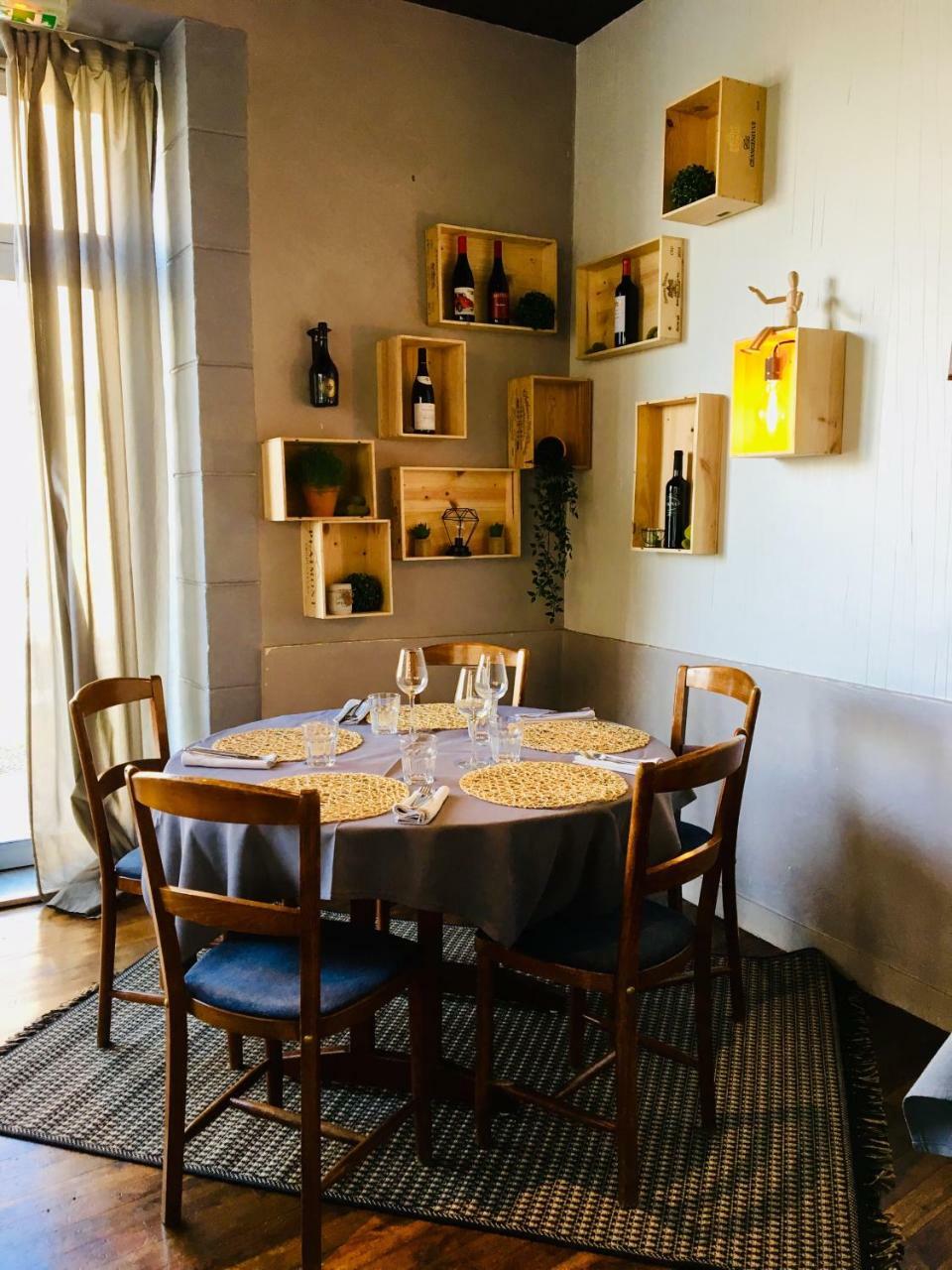 Hotel Restaurant Le Cheval Blanc Argentré-du-Plessis Εξωτερικό φωτογραφία